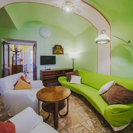 Silent Bay Historical By Interhome